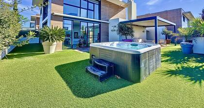 Exceptionnel toit terrasse au cĆur du quartier Port Marianne Ă Montpellier