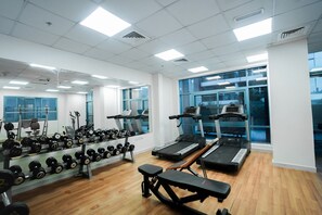 Fitness facility - Cozy and affordable Apartment in the heart of Dubai (Dubai)