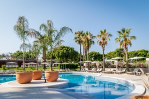 Seasonal outdoor pool - ALEGRIA El Mar (Santa Susanna)