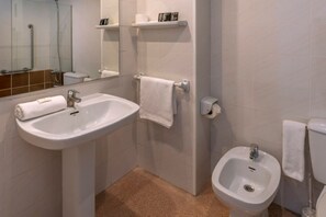 Chambre Double | Salle de bain