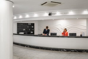 Lobby - ALEGRIA Mercury (Santa Susanna)