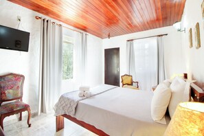 Minibar, free WiFi - VELINN Pousada Cesar (São Bento do Sapucaí)