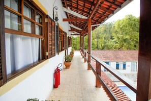 Balcony view - VELINN Pousada Cesar (São Bento do Sapucaí)