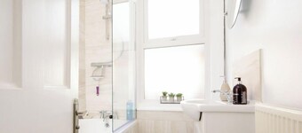 Scarborough Stays 5 Bed - 3 min from beach