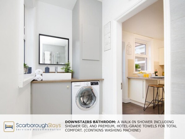 Interior - Scarborough Stays  5 Bed - 3 min from beach (North Yorkshire)