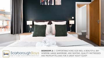 5 bedrooms, desk, iron/ironing board, travel crib