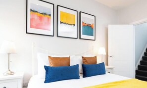 4 Schlafzimmer, Schreibtisch, Bügeleisen/Bügelbrett, WLAN