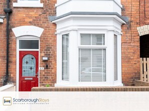 تفاصيل الفندق من الخارج