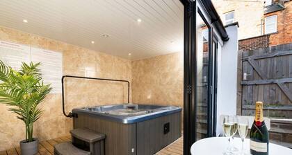 Scarborough Stays The Ravines i - with Hot Tub