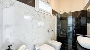 Haartrockner, Handtücher