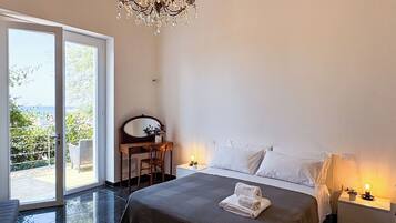 2 Schlafzimmer, Schreibtisch, Bügeleisen/Bügelbrett, kostenloses WLAN