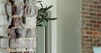 La Banque Stylish and comfy stay