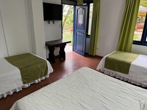 1 bedroom, WiFi - Hermosa Habitacion Superior Familiar En Eco Hotel La Casona (pereira)
