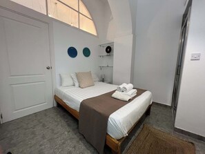 1 quarto, ferros/tábuas de passar roupa, Wi-Fi, roupa de cama