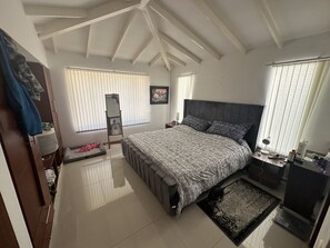 3 bedrooms, iron/ironing board, WiFi, bed sheets - Lovely house in the country 45 km from Bogota airport (Silvania)