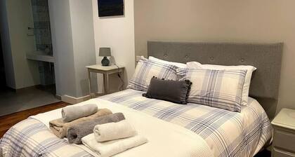 Stylish 2BR contemporary design, perfect vacation