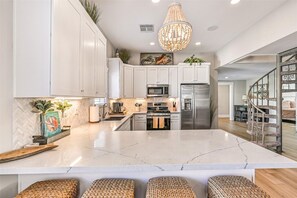 Fridge, microwave, oven, stovetop - Magnolia Manor | Heated Pool Coming Early 2026 (Galveston)