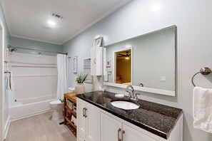 Hårtørrer, håndklæder