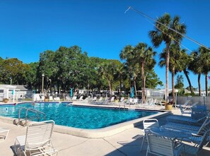 Outdoor pool, a heated pool - Holme Away from Home (Sarasota)