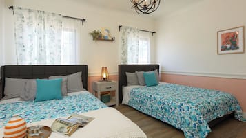 1 habitación, tabla de planchar con plancha, wifi gratis y ropa de cama
