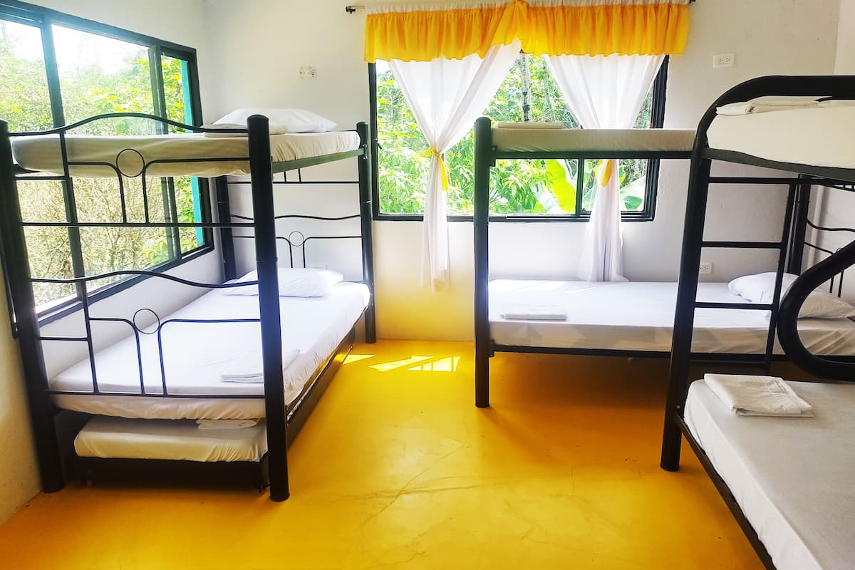 Basic Room | Free WiFi, bed sheets