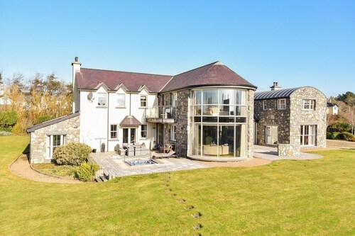 Mansion by the Connemara coast