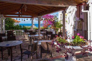 Free daily buffet breakfast - Panorama Notos (Corfu)