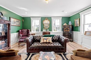 Living area - Historic, Huge, Downtown Lewes! (Lewes)