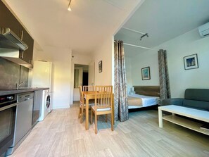 Interior - Appartement 1 chambre, clim, centre, 200m plage (Bandol)