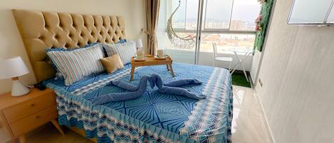 3 bedrooms, iron/ironing board, WiFi, bed sheets