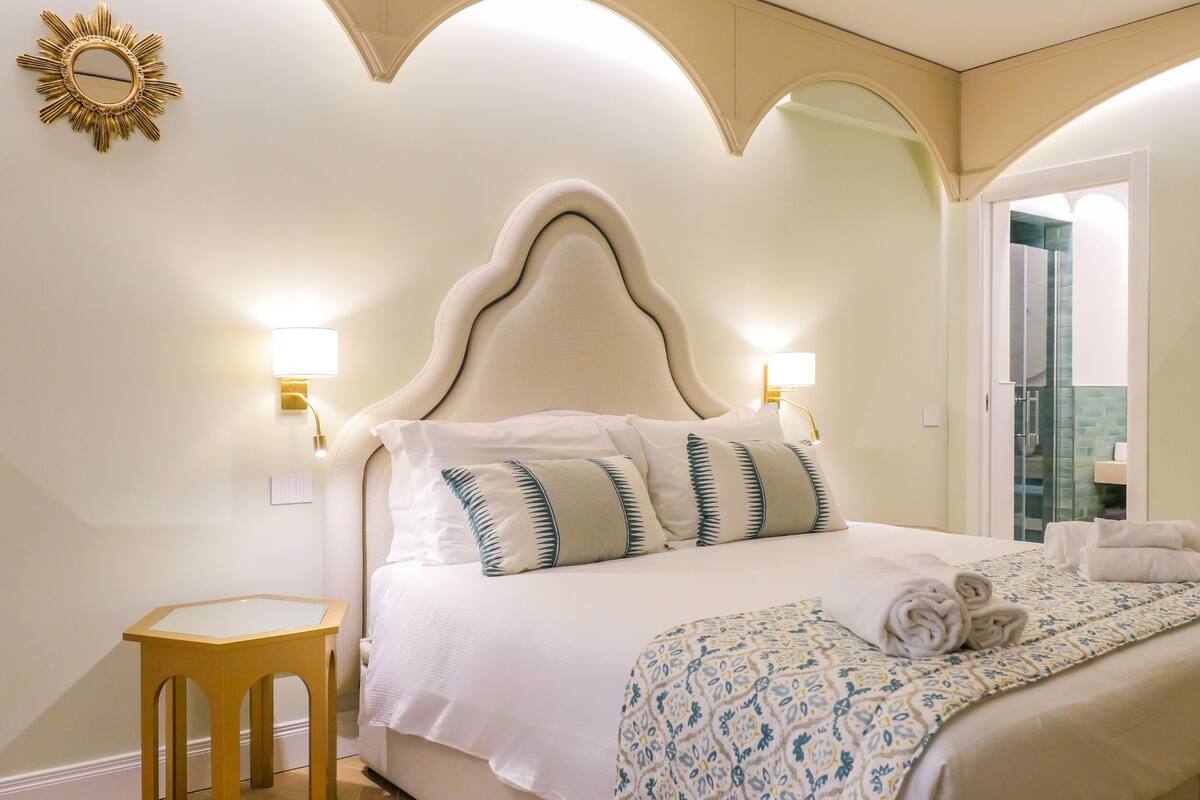 1 bedroom, in-room safe, desk, blackout drapes