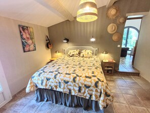 3 chambres, fer et planche Ă repasser, Wi-Fi gratuit, draps fournis