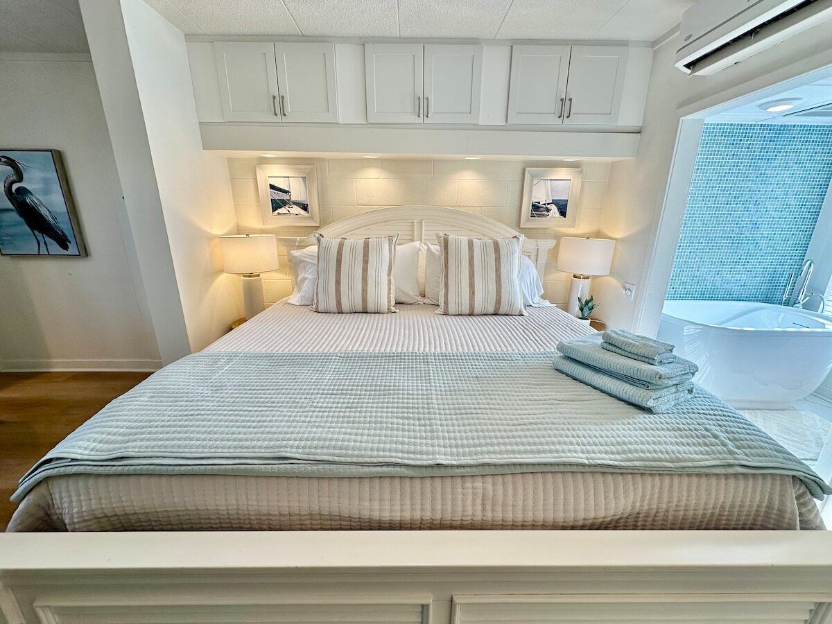 1 soverom, strykejern/-brett, wi-fi (inkludert) og sengetøy