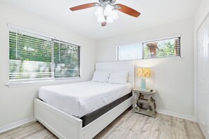 4 bedrooms, free WiFi, bed sheets