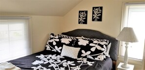 3 habitaciones, escritorio, tabla de planchar con plancha y wifi gratis