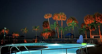 Island Time 504 Siesta Key Beach located Sarasota Surf & Racquet Club
