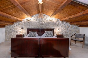 4 Schlafzimmer, Reisekinderbett, WLAN, Bettwäsche