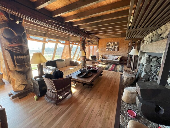 スマートテレビ、暖炉