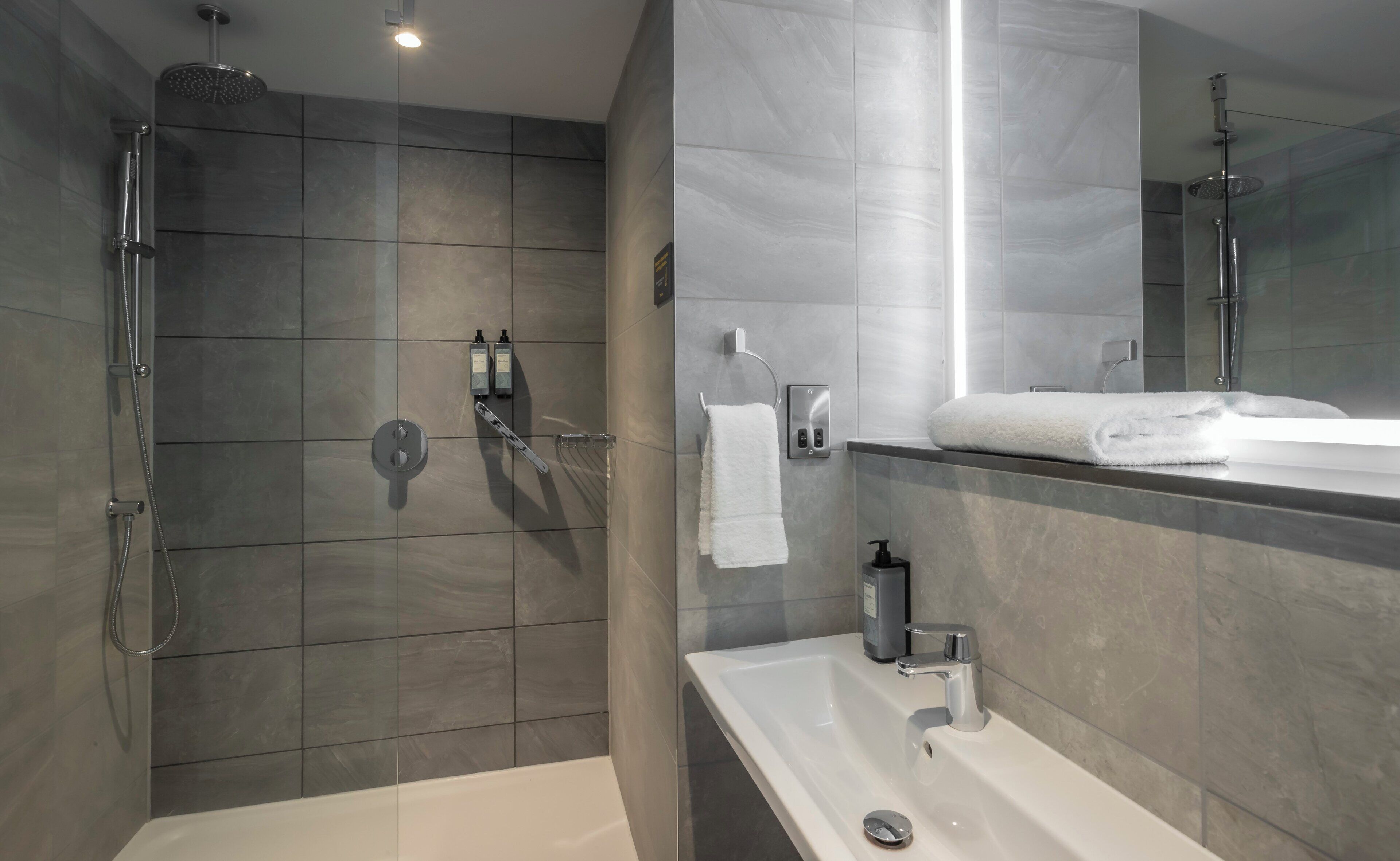 Photo - Maldron Hotel Manchester Cathedral Quarter