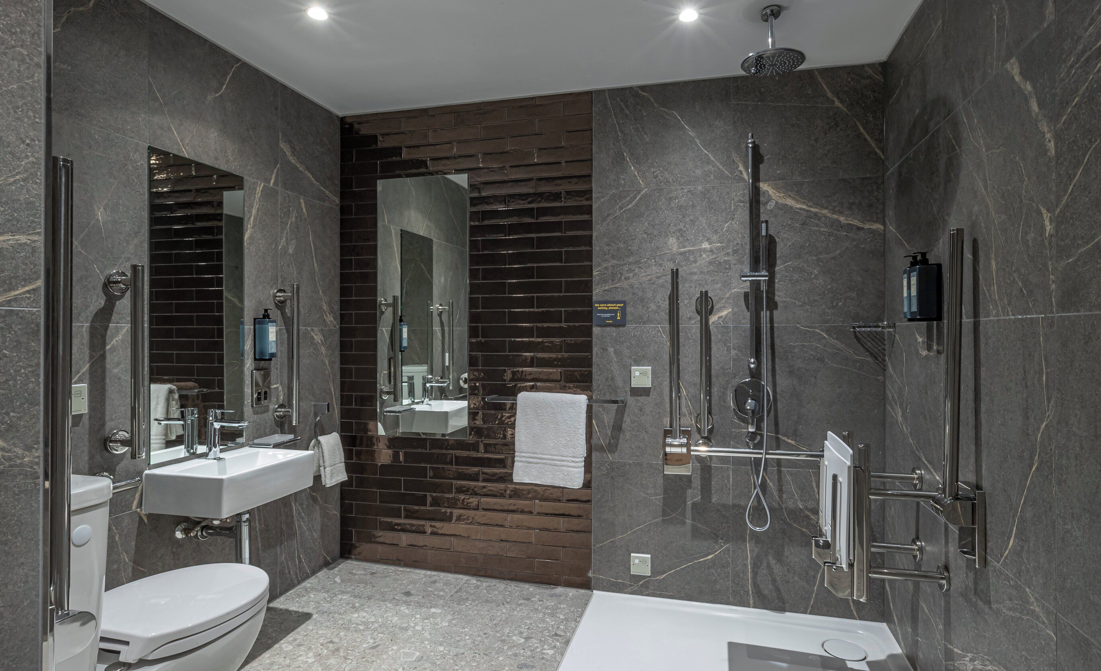 Photo - Maldron Hotel Manchester Cathedral Quarter