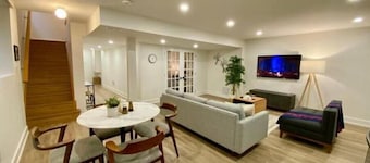 Luxury Guest Suite