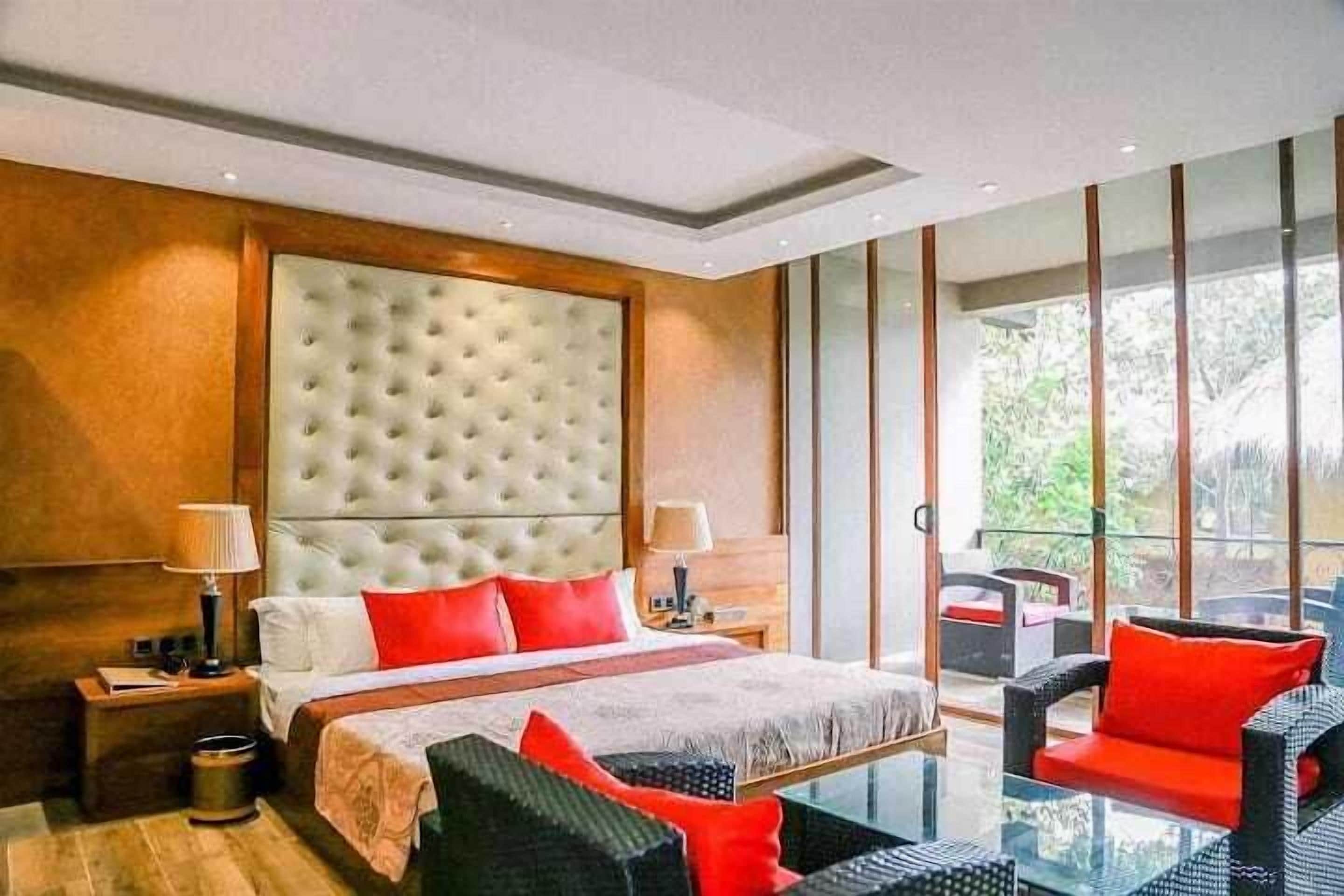 Caja de seguridad en la habitación, escritorio y wifi gratis 