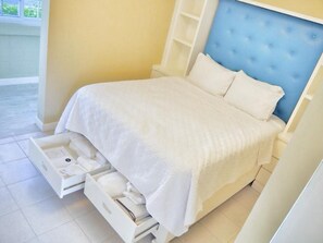 1 bedroom, in-room safe, iron/ironing board, free WiFi - Island life 🏝️  (Negril)