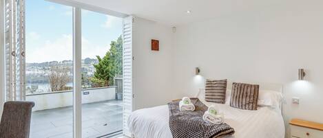 5 habitaciones, wifi gratis y ropa de cama