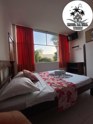 經典四人房 | 免費無線上網