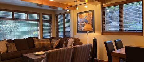 TV connectée, cheminée, imprimantes