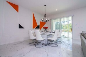 Dining - Gorgeous Family Home! Sleeps 28 (Kissimmee)