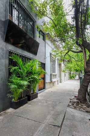 Exterior - New! Serene apartment with terrace | Casa Malva (Ciudad de México)