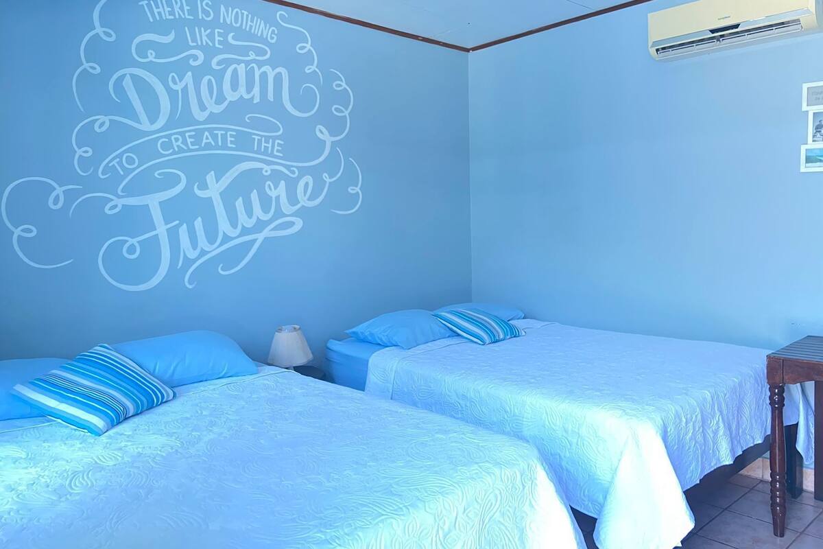 Chambre | Coffre-fort, accès au Wi-Fi (inclus)