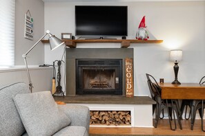 TV connectée, cheminée